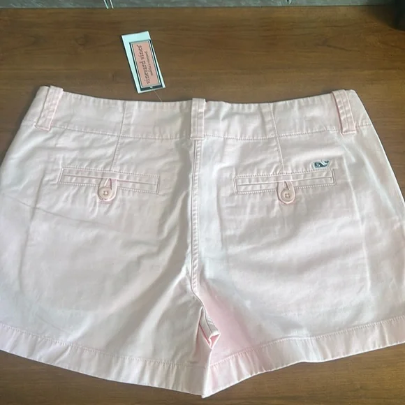 Ladies Vineyard Vines shorts, set of 2 - Picture 4 of 6